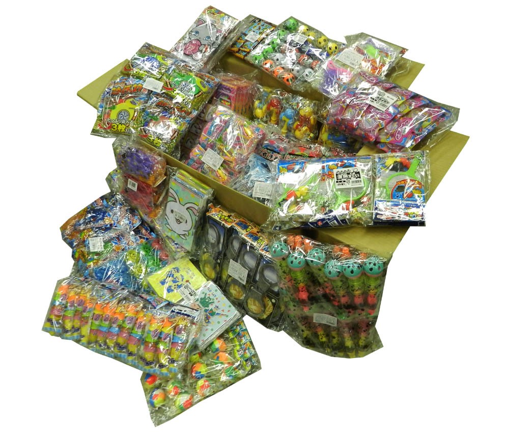 40-60yen value x 600pcs Variety Toys Set